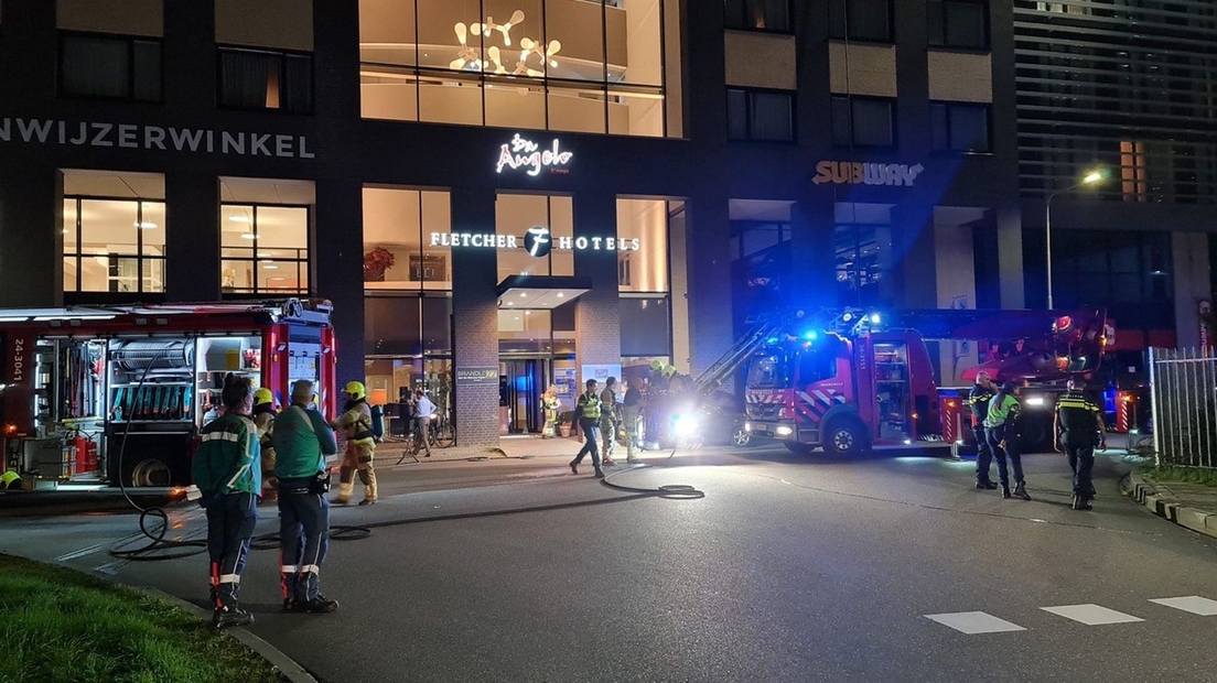 Hotel Parkstad Limburg Stadion Ontruimd Vanwege Brand ZO NWS