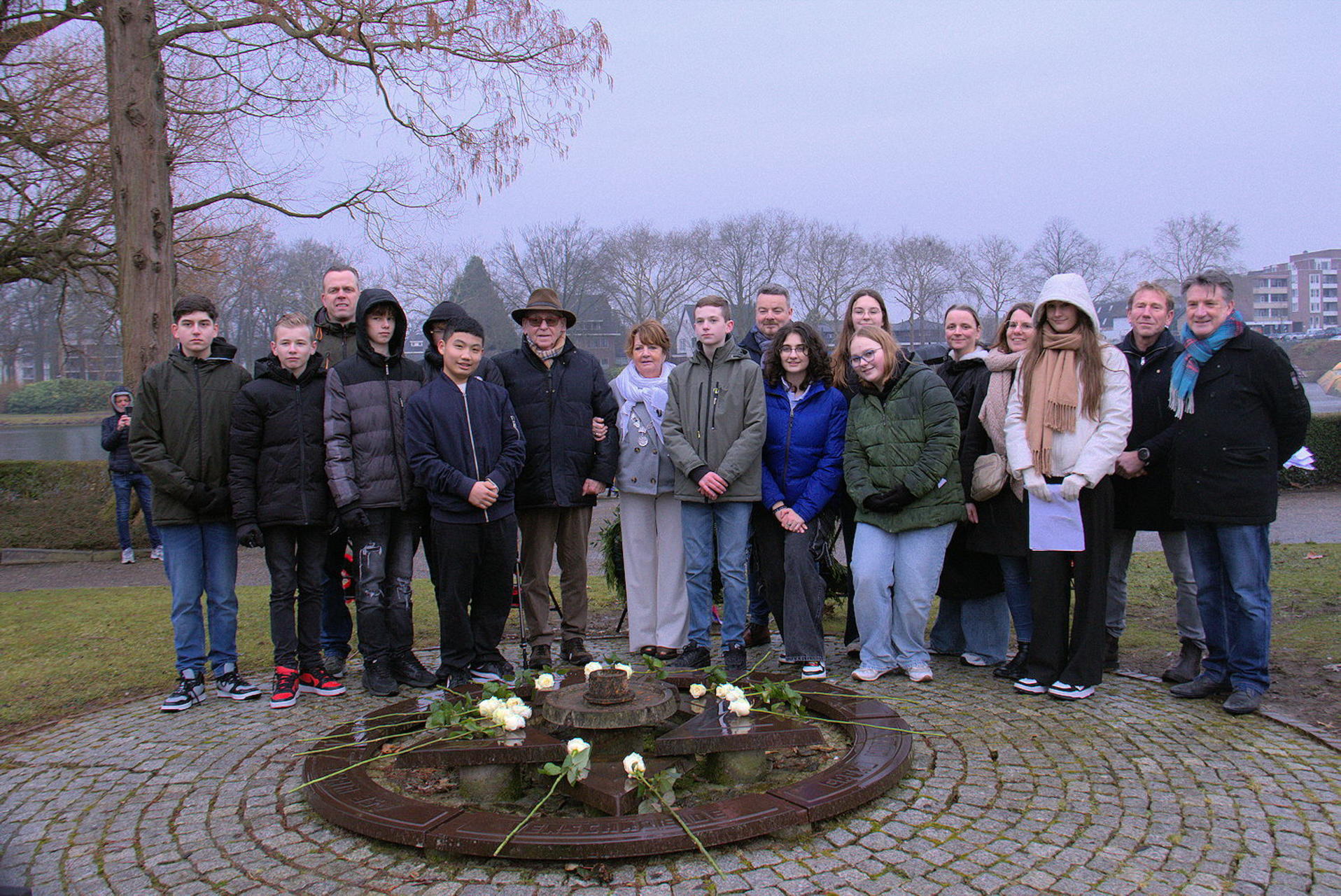 Kranslegging Joods Monument