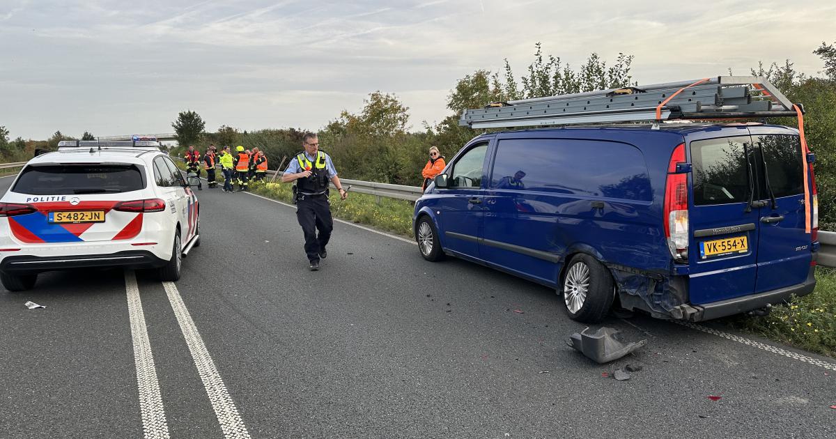 Twee Voertuigen Botsen Op B56n | ZO-NWS