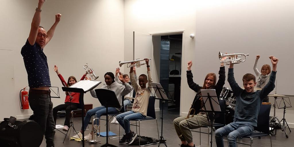 Jeugd fanfare Ubachsberg maakt weer samen muziek