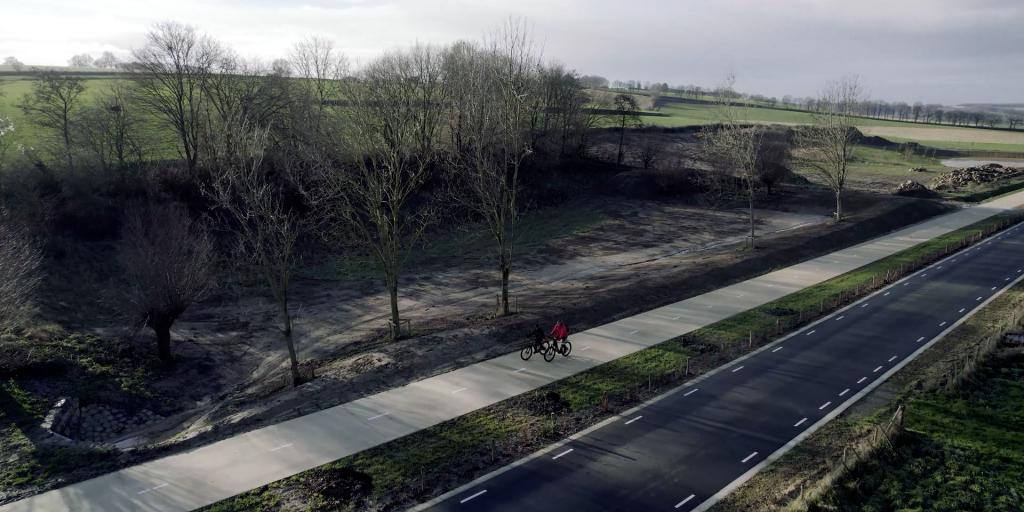 VIDEO: vernieuwd fietspad Welten-Etenaken geopend