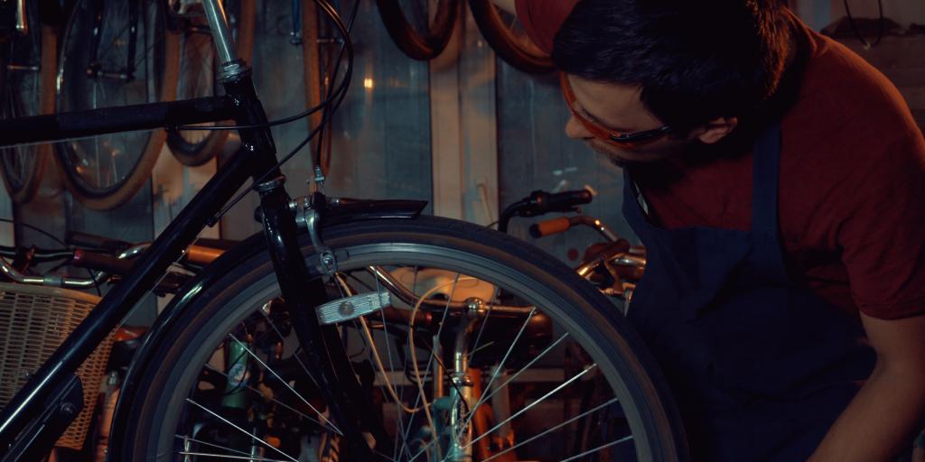 Repaircafé Oirsbeek in teken van de fietsenmaker