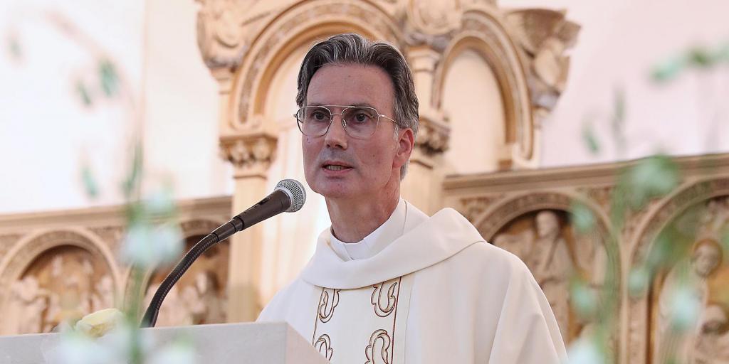 FOTO'S: Pastoor Freek Jongen viert 25-jarig jubileum