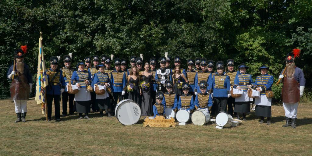 Schutterij organiseert dorpsfeest met vlagpresentatie in Schinnen