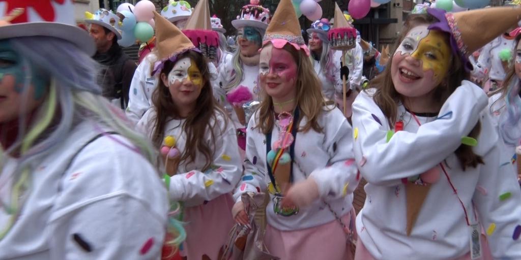 VIDEO: Kinderoptocht trekt door Brunssum