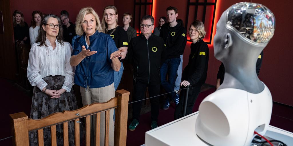 Robot Ami van Discovery Museum verschijnt op Lowlands