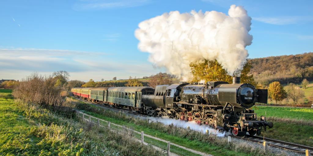 Gerestaureerde stoomlocomotief officieel in gebruik bij Miljoenenlijn