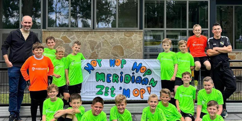 De Meridiaan naar landelijke finale schoolvoetbal